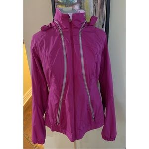 Like new Lululemon wind breaker jacket